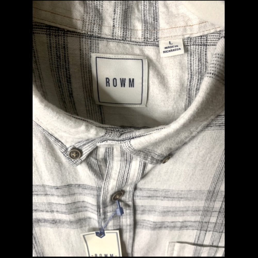 NWT Men’s ROWM Button Down Shirt in Light Gray/Black Plaid, Size Large - Picture 4 of 6